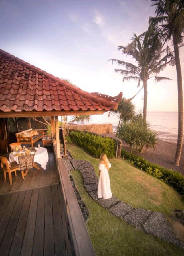 Secret Moon Beach House Jasri Exterior foto