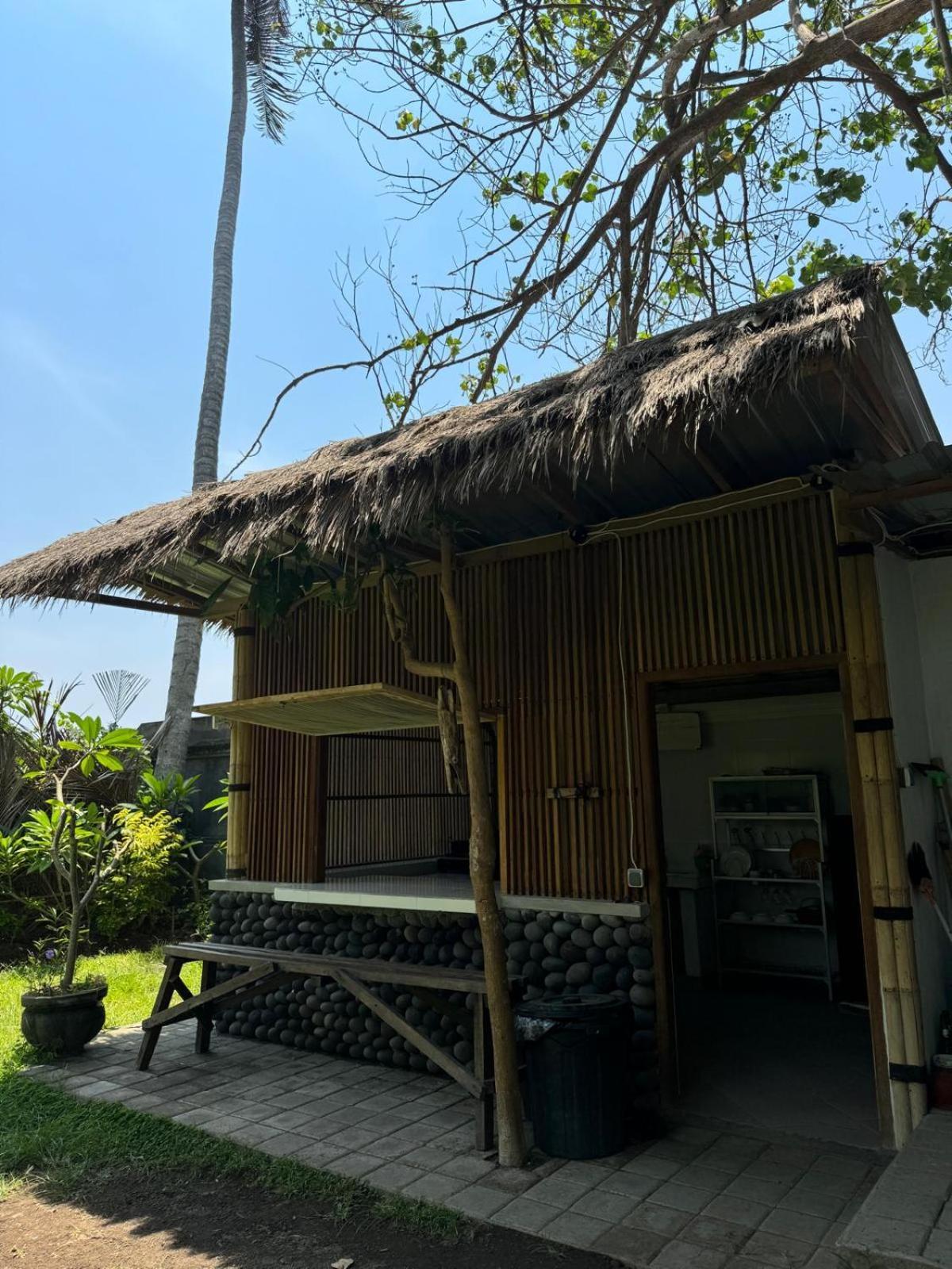 Secret Moon Beach House Jasri Exterior foto